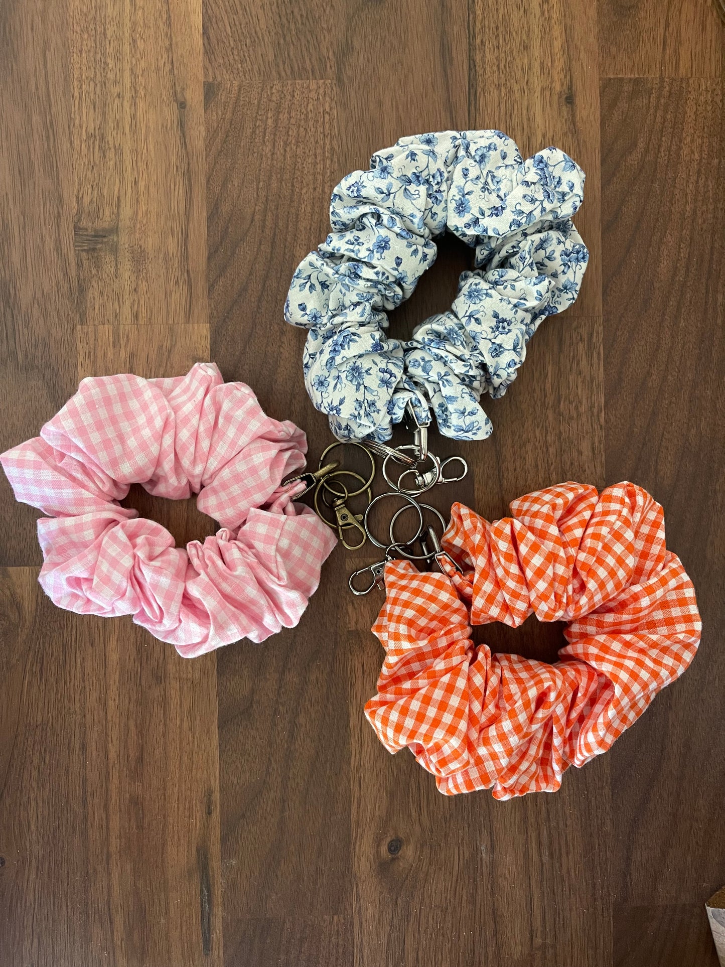 Keychain Scrunchie - Orange Gingham