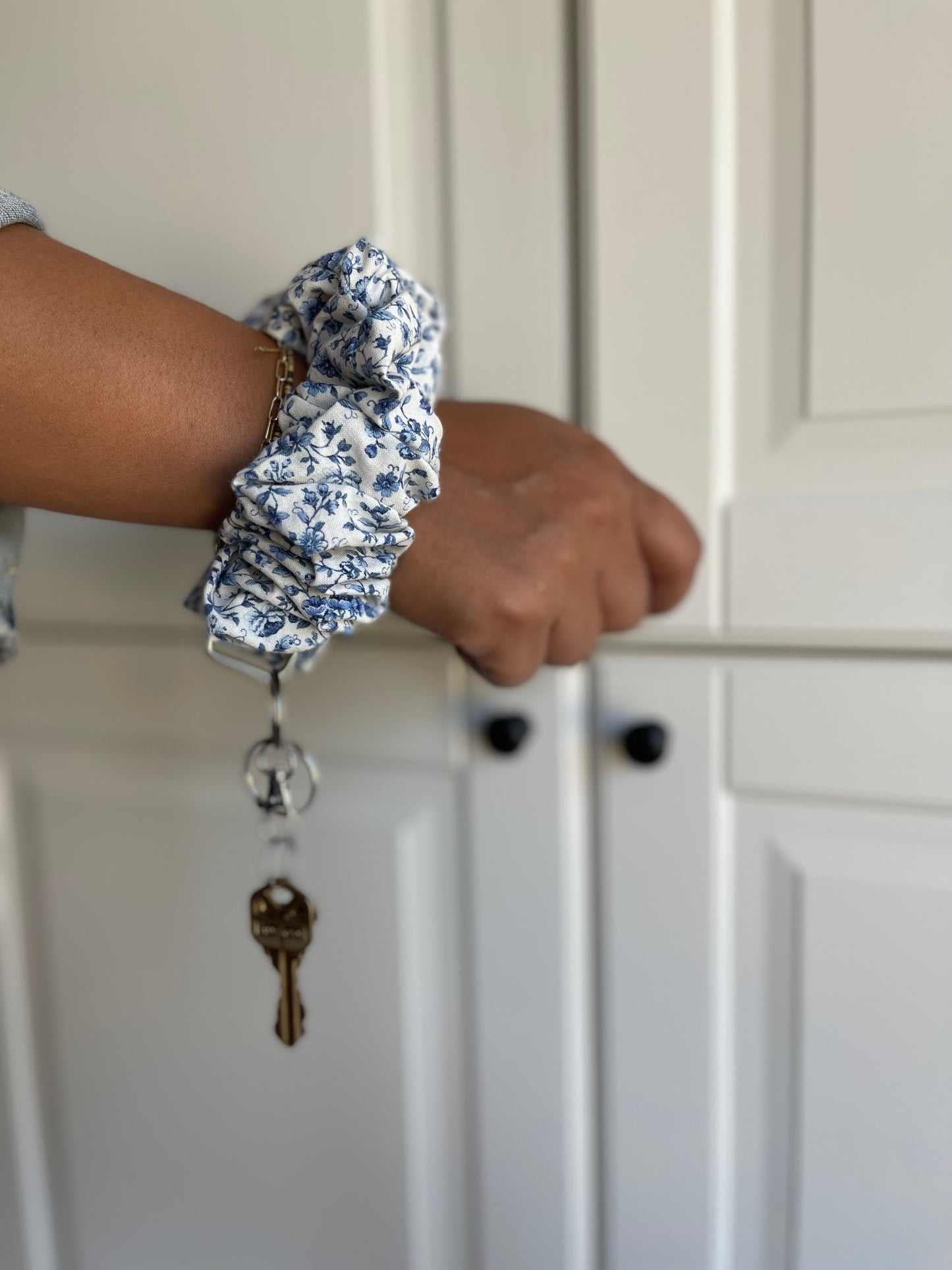 Keychain Scrunchie - Blue Floral